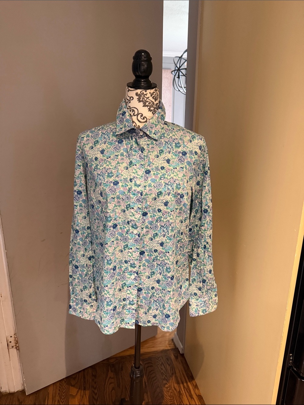 Woman’s Blue Floral Button-Up Shirt